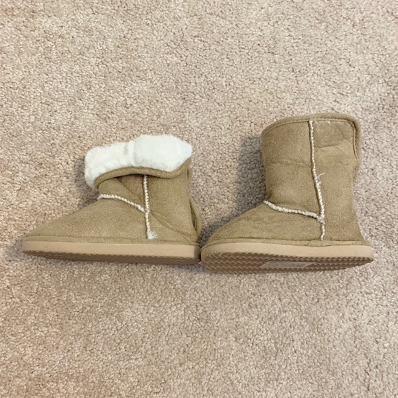 Warm soft toddler boots - Picture 6 of 7